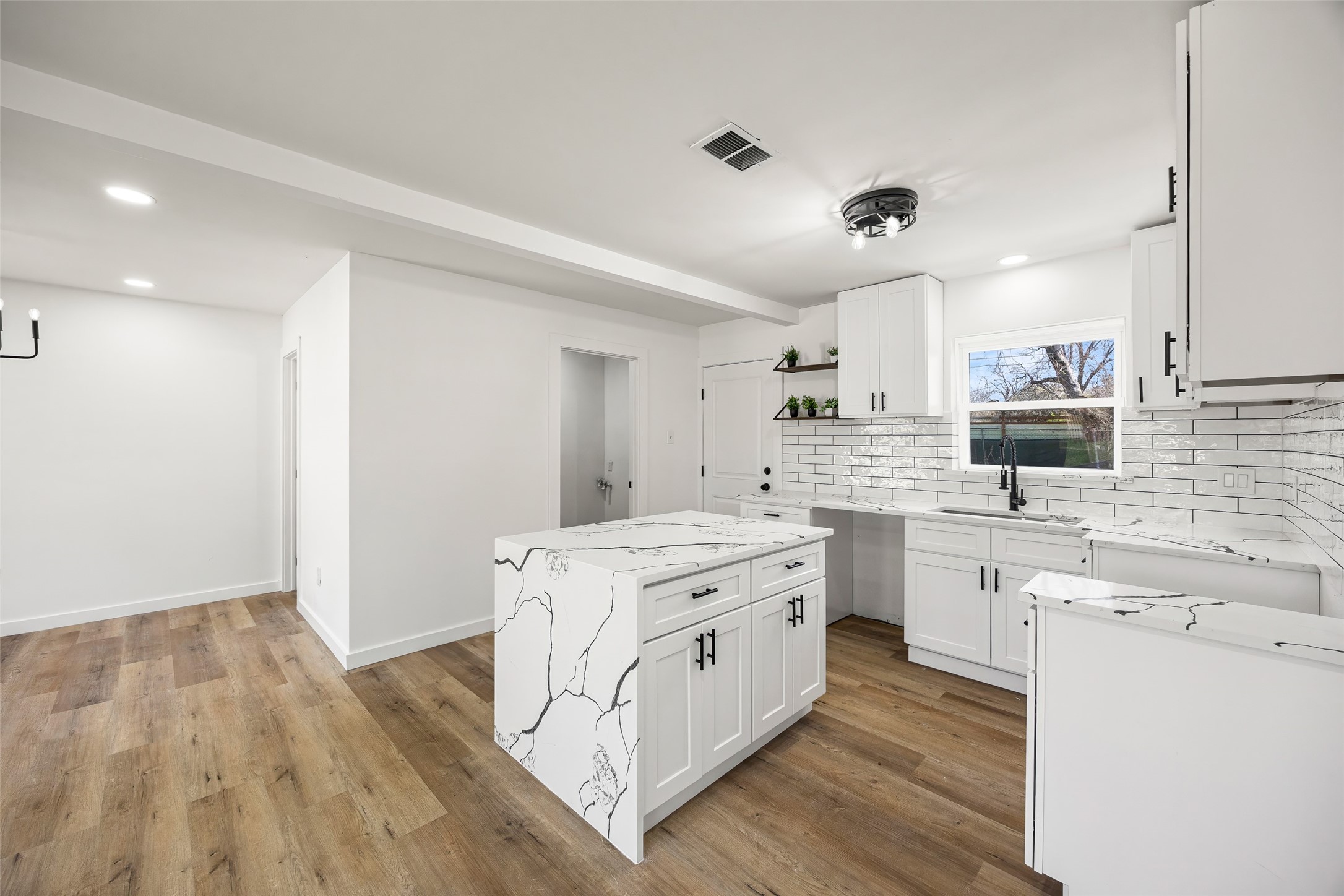 1905 Concord Road Pasadena, TX 77502 - Photo 6 of 20