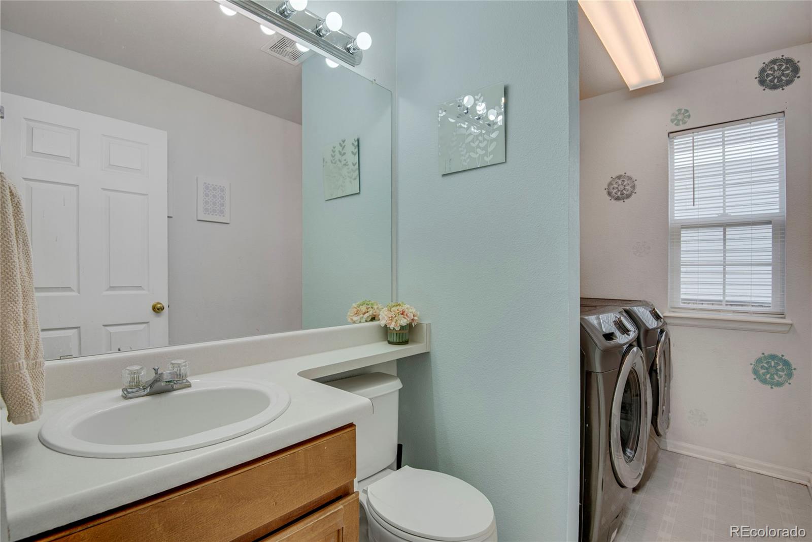 9847 Mulberry Way Highlands Ranch, CO 80129 - Photo 16 of 34 Gallery Image 16