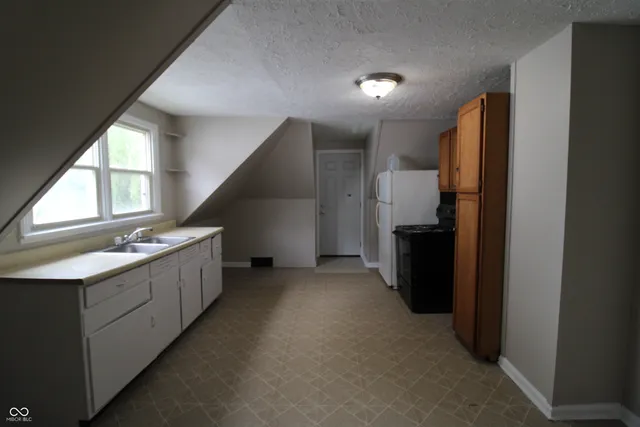 $165,000 | 907 West Main Street, Muncie, IN 47305