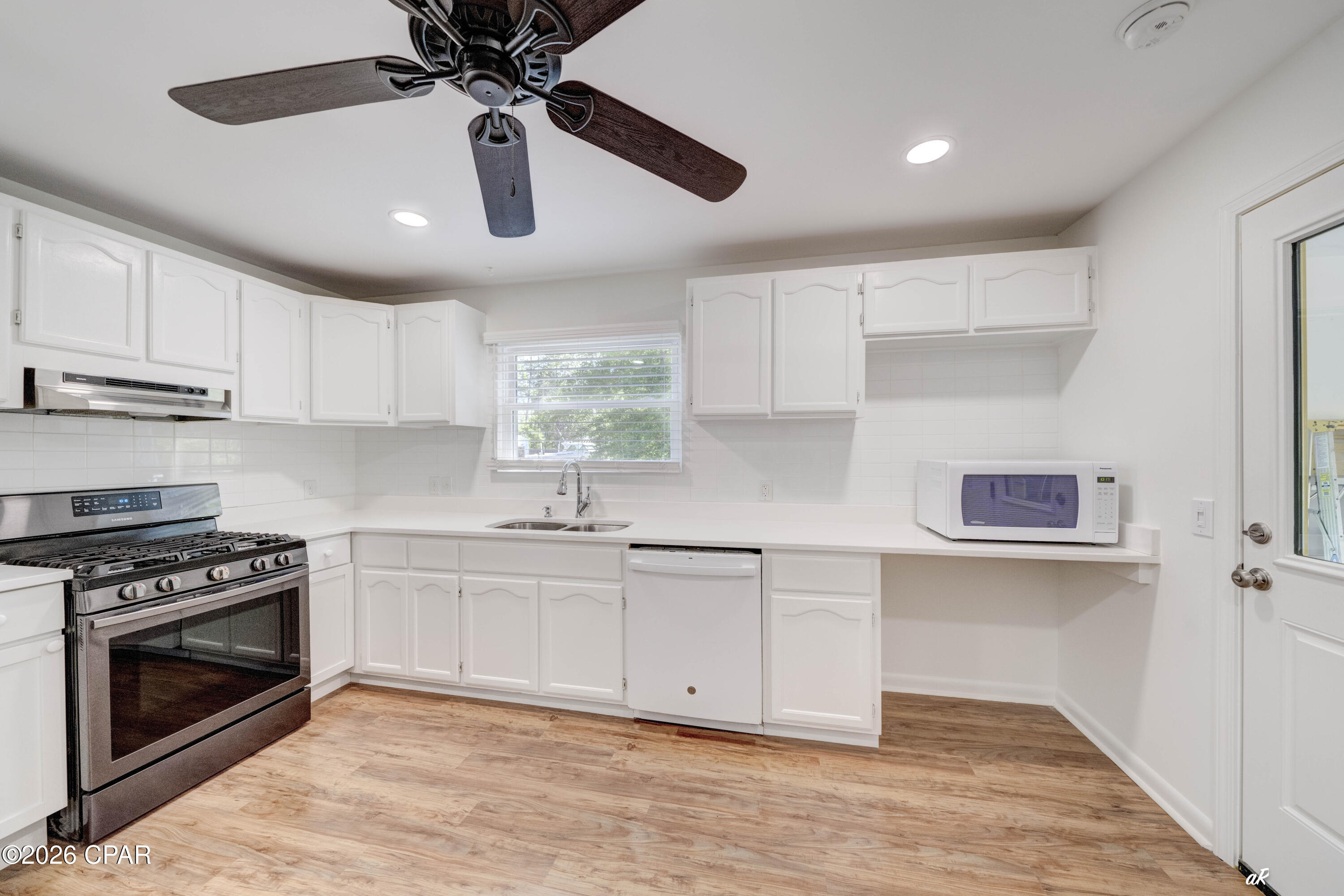 2511 Commander Road Southport, FL 32409 - Photo 14 of 32 Gallery Image 14