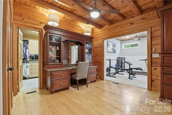 a view of a storage & utility room