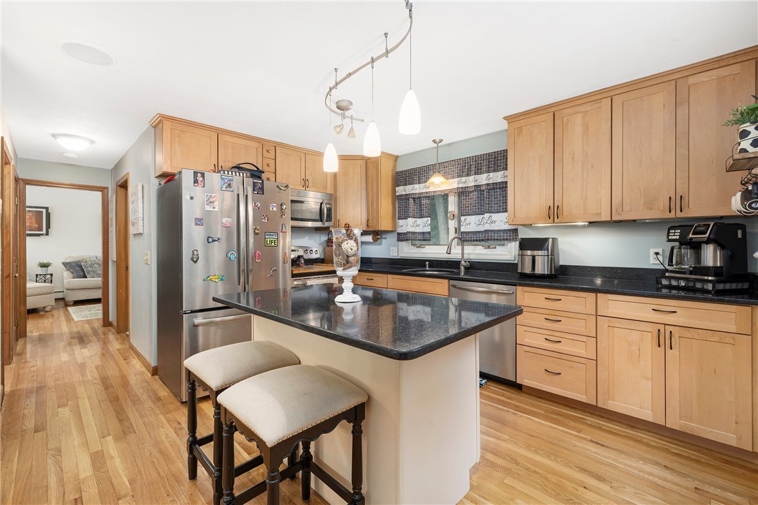 364 Bungy Road Scituate, RI 02857 - Photo 3 of 42 Kitchen