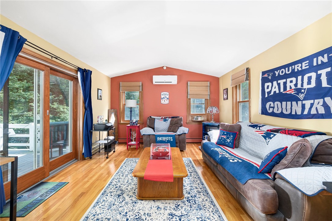 364 Bungy Road Scituate, RI 02857 - Photo 6 of 42