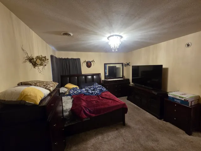 $218,800 | 1826 Finney Drive, Valparaiso, IN 46383