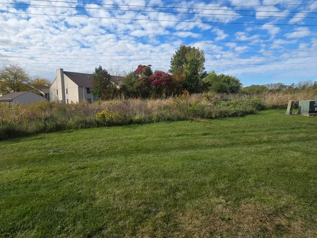 $218,800 | 1826 Finney Drive, Valparaiso, IN 46383