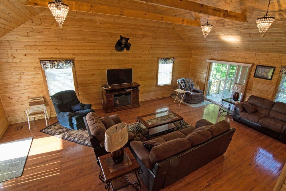 2196 Bal Noble Road Hinton, WV 25951 - Photo 30 of 33 Gallery Image 30