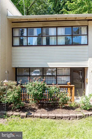 $3,000 | 4771 Parkman Court, Unit 4471, Annandale, VA 22003