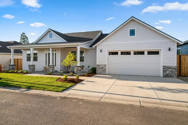 $539,999 | 3145 Monaco Court, Medford, OR 97504