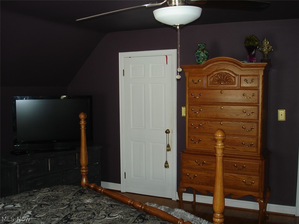 1052 Shields Road Youngstown, OH 44511 - Photo 23 of 26 Gallery Image 23