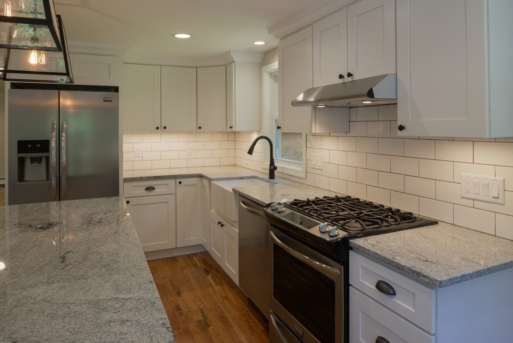 11 A Lakeshore Road Boxford, MA 01921 - Photo 5 of 29