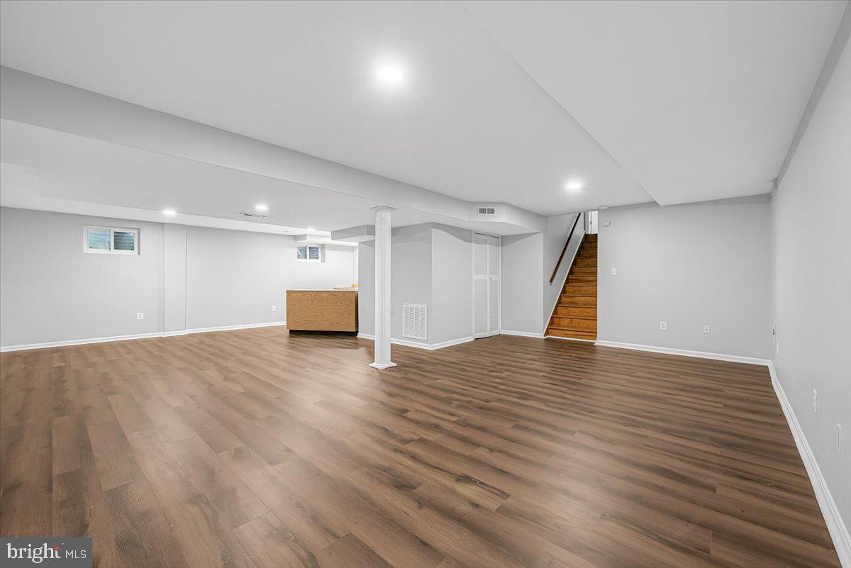 8403 Postoak Road Potomac, MD 20854 - Photo 37 of 45 Gallery Image 37