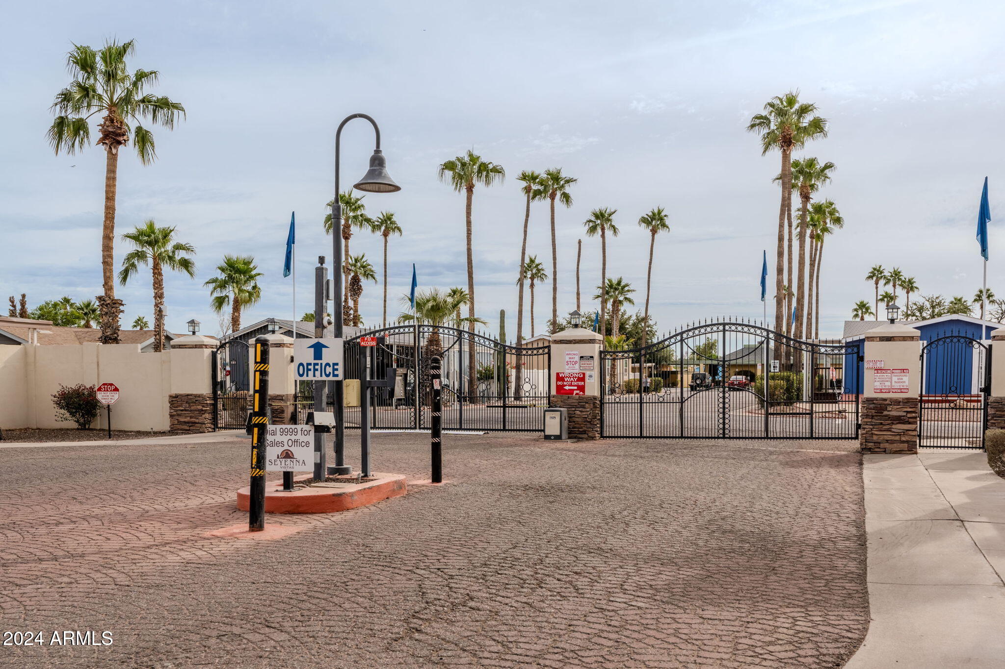 625 West McKellips Road, Unit 213 Mesa, AZ 85201 - Photo 37 of 45 Well Maintained