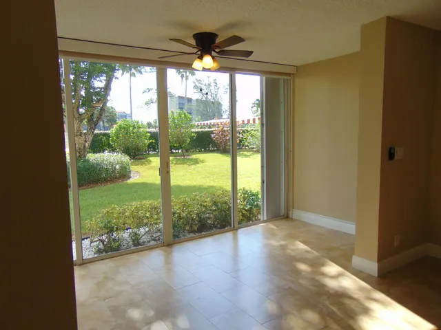 $1,950 | 3326 Arcara Way, Unit 107, Lake Worth, FL 33467