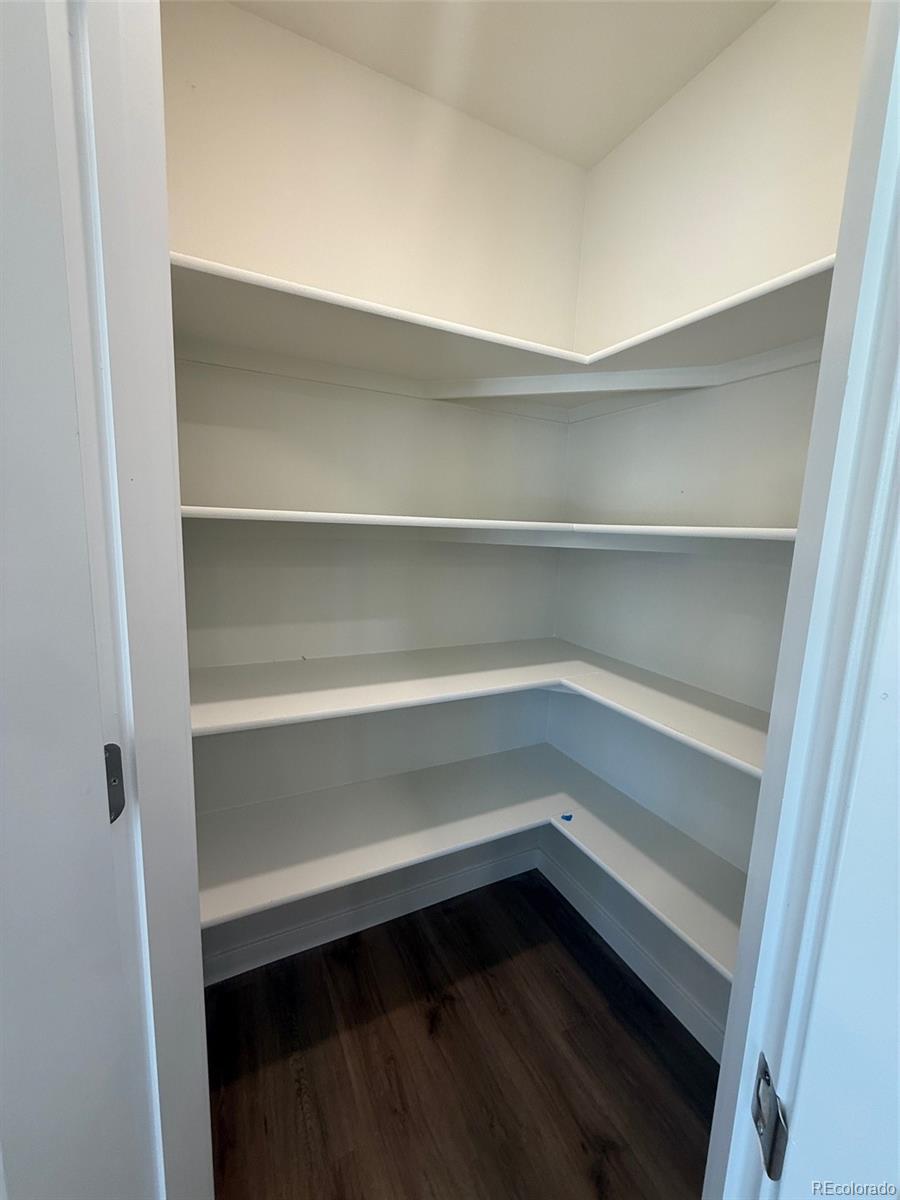 727 North Clubview Street Watkins, CO 80137 - Photo 11 of 25