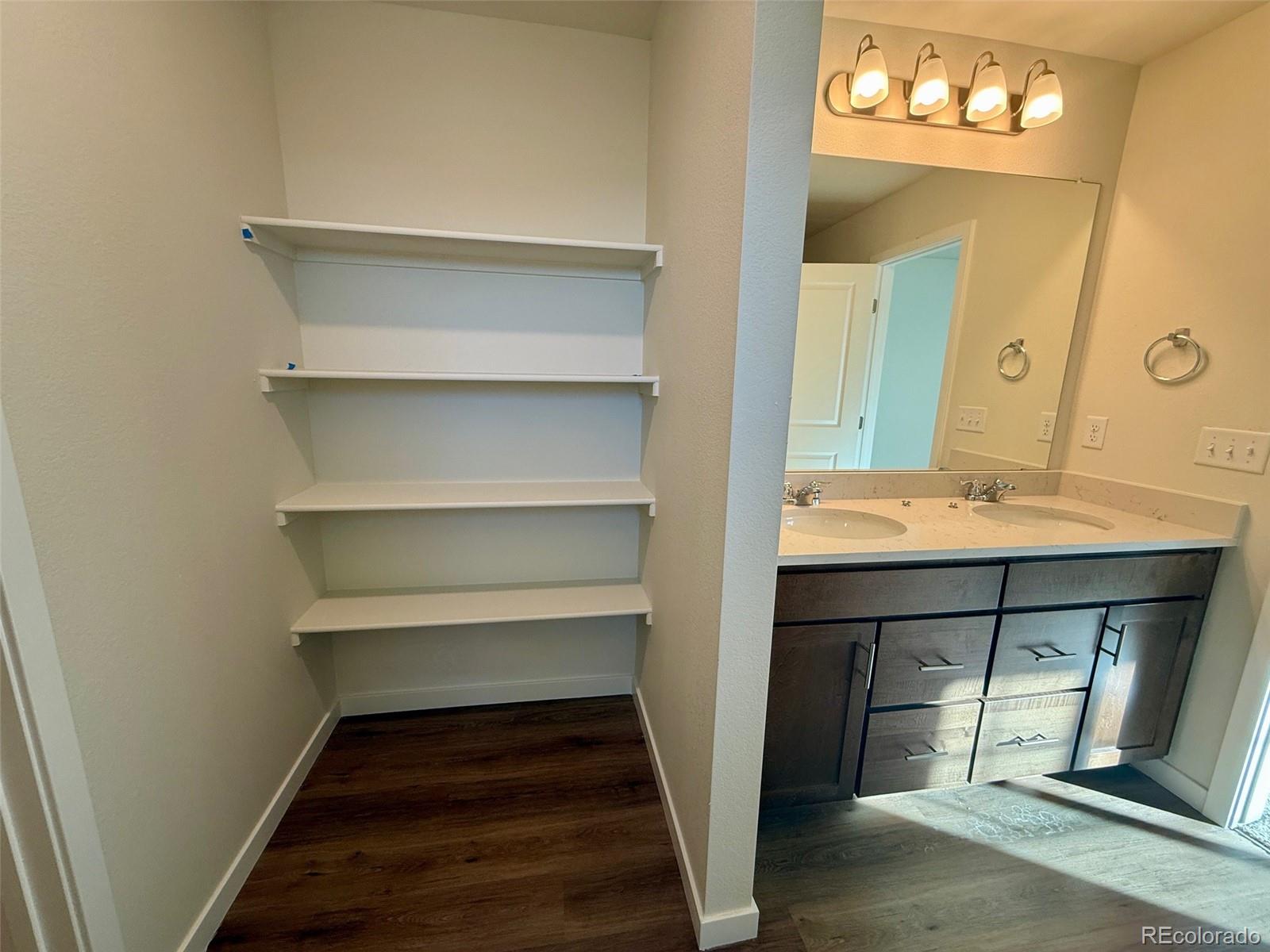 727 North Clubview Street Watkins, CO 80137 - Photo 14 of 25