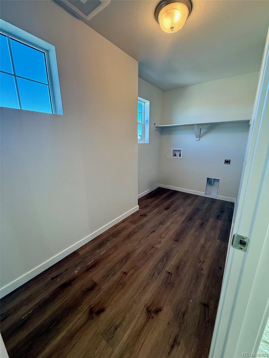 727 North Clubview Street Watkins, CO 80137 - Photo 20 of 25