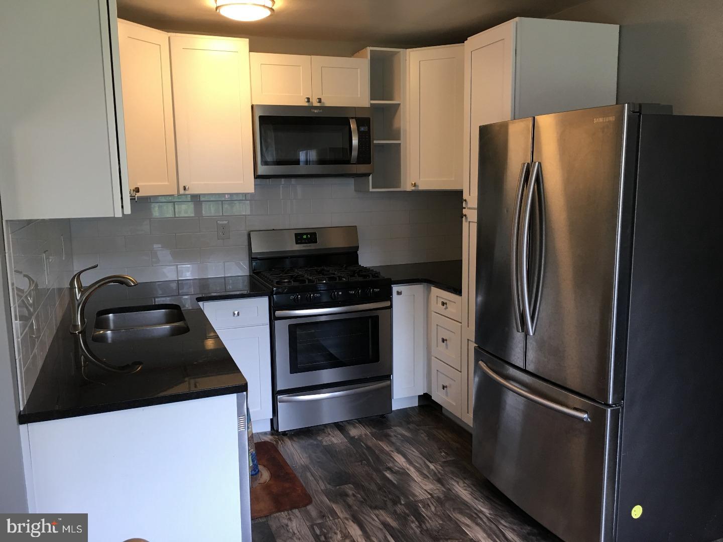 611 Arlington Road Fairless Hills, PA 19030 - Photo 4 of 24 Kitchen