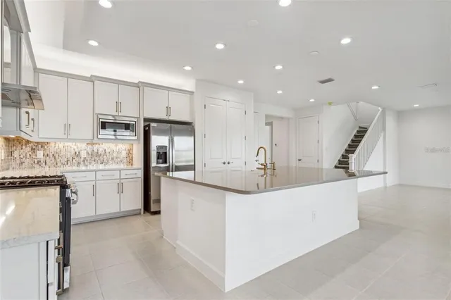 $4,100 | 3442 Great Banyan Way, Wesley Chapel, FL 33543