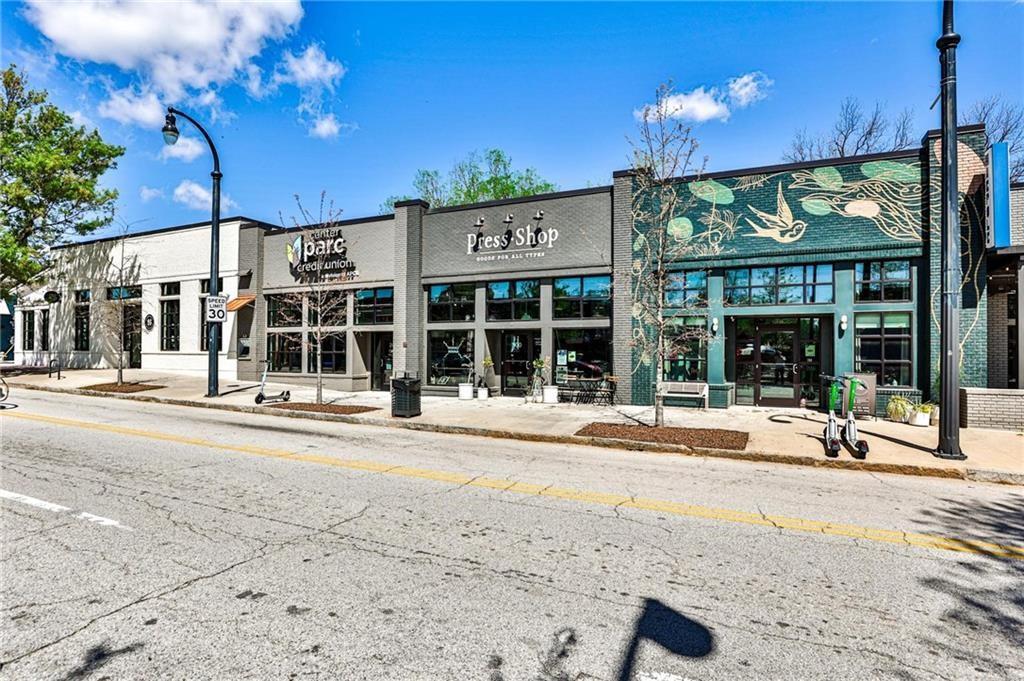699 Eustace Street Southeast Atlanta, GA 30315 - Photo 51 of 53 a view of a building with a outdoor space