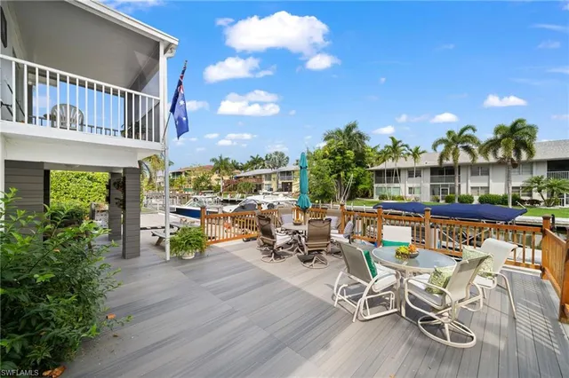 $2,000 | 1605 Chesapeake Avenue, Unit 2, Naples, FL 34102