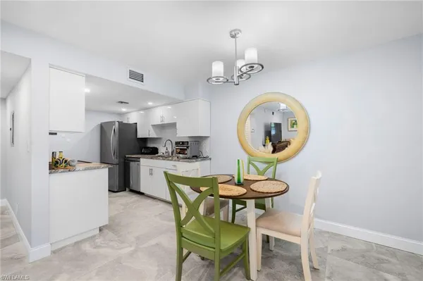 $2,300 | 1605 Chesapeake Avenue, Unit 2, Naples, FL 34102