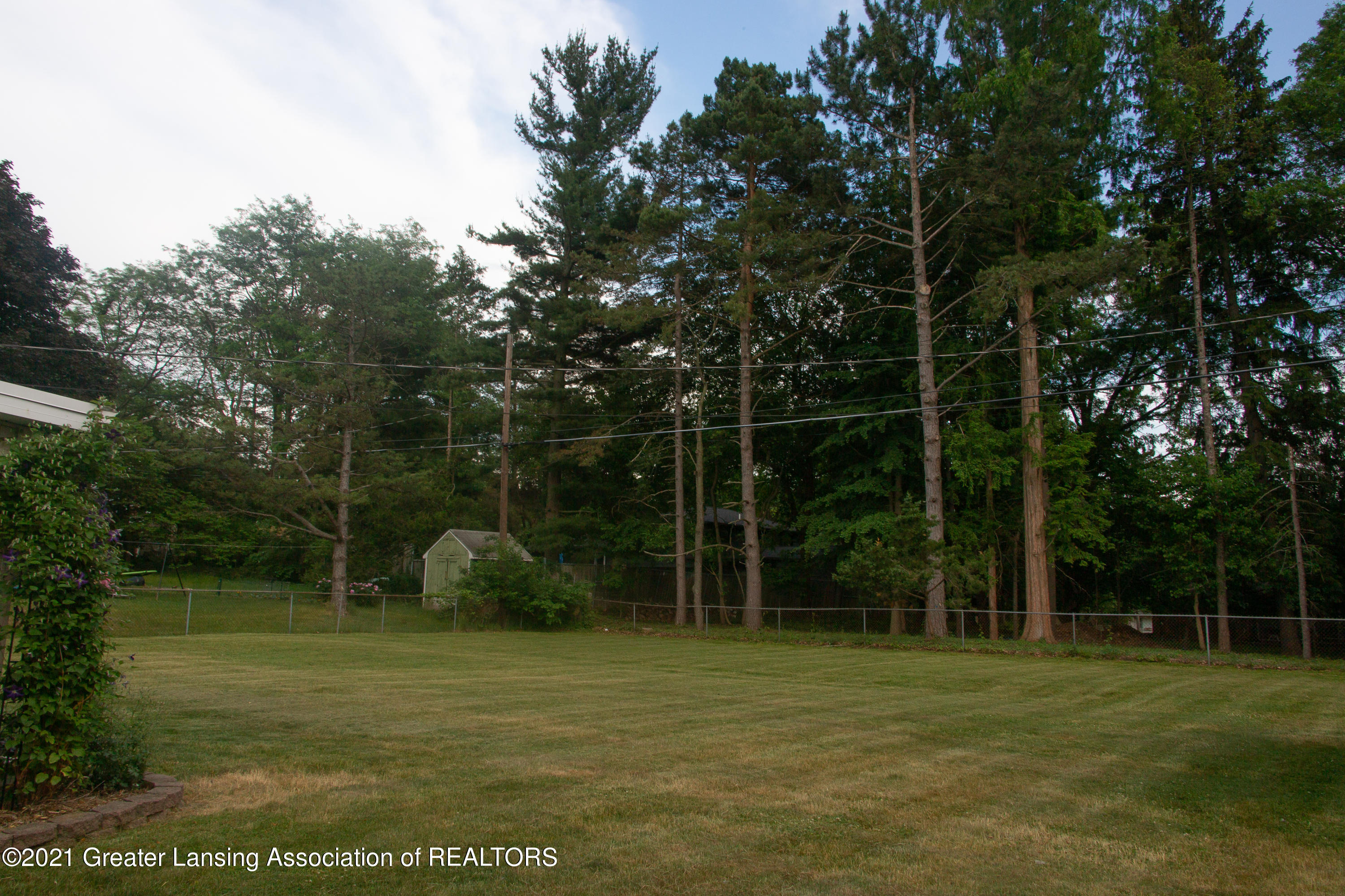 3723 Ridgefield Road Lansing, MI 48906 - Photo 54 of 68 IMG_3562