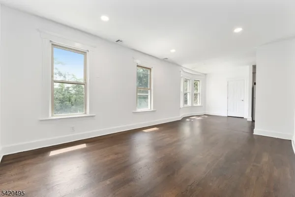 $3,750 | 67 Dunnell Road, Maplewood, NJ 07040