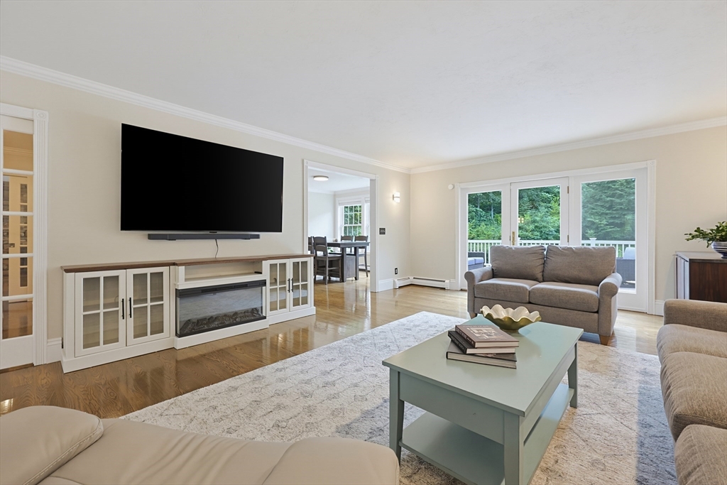176 Spring Street Hopkinton, MA 01748 - Photo 9 of 42 Gallery Image 9