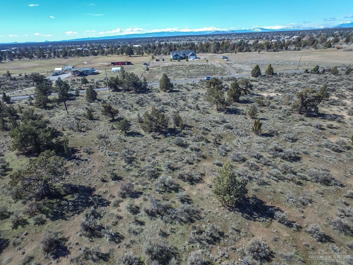 451 Southwest Bent Loop Powell Butte, OR 97753 - Photo 3 of 15 Additional Photo