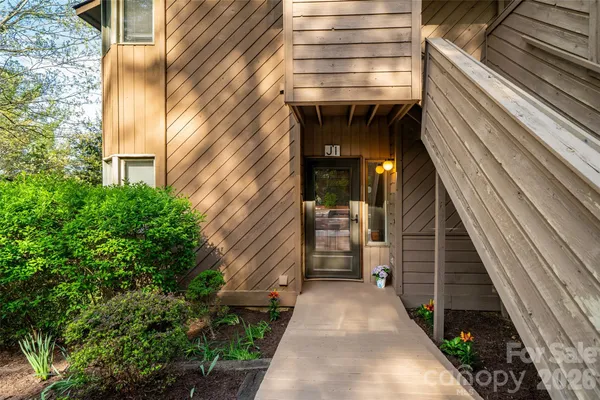 $249,900 | 305 Piney Mountain Drive, Unit J1, Asheville, NC 28805