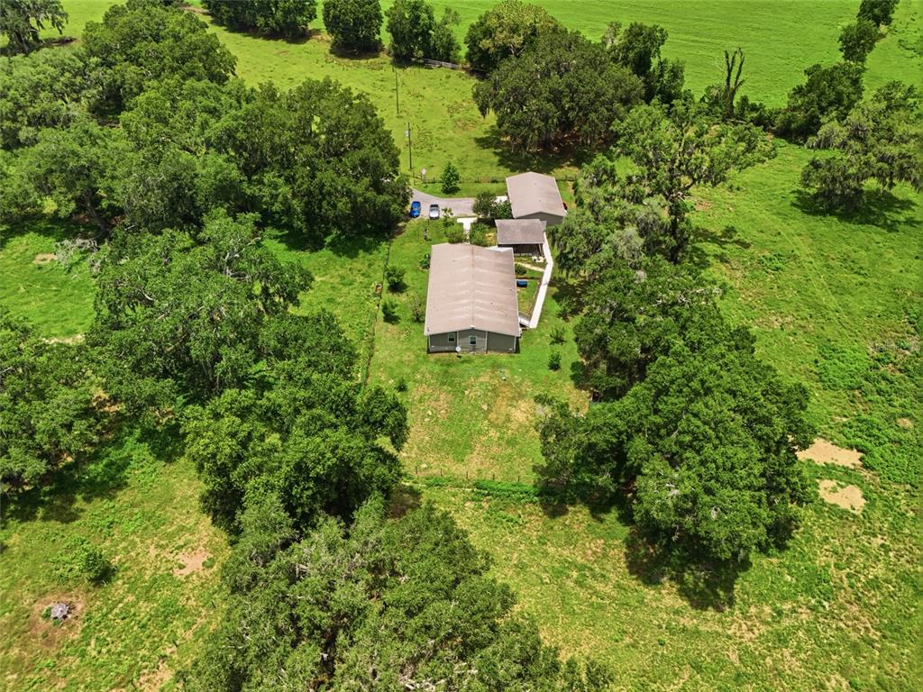 9468 Janmar Road Dade City, FL 33525 - Photo 10 of 47