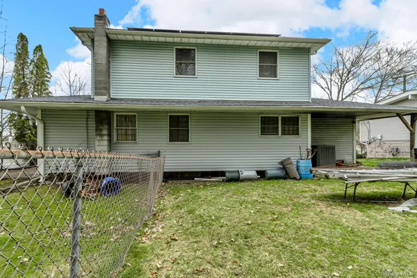 $459,000 | 2028 Oakwood Drive, Peekskill, NY 10566
