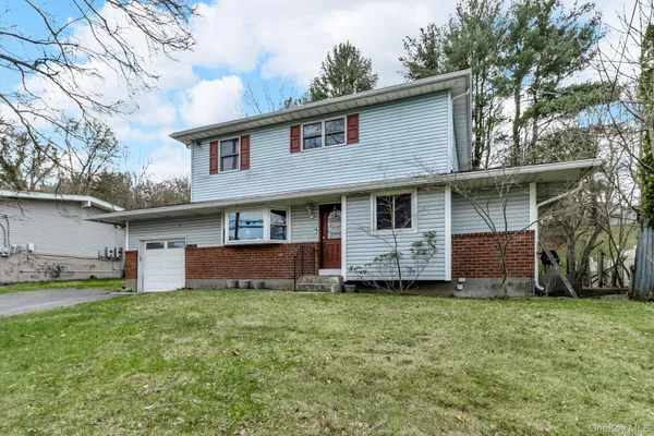 $459,000 | 2028 Oakwood Drive, Peekskill, NY 10566