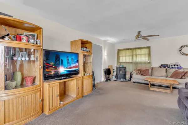 $459,000 | 2028 Oakwood Drive, Peekskill, NY 10566