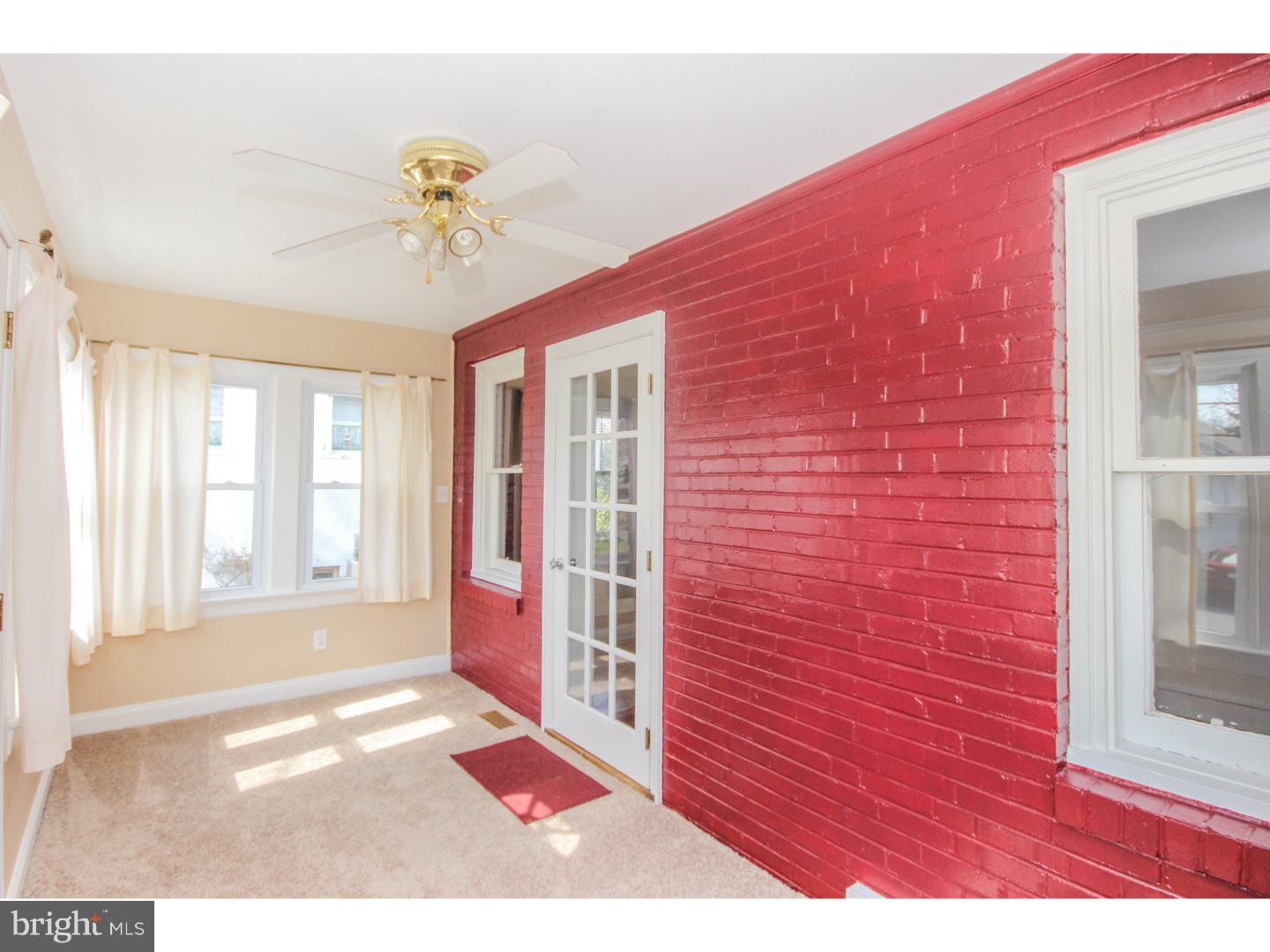 115 Maple Road Wallingford, PA 19086 - Photo 3 of 20