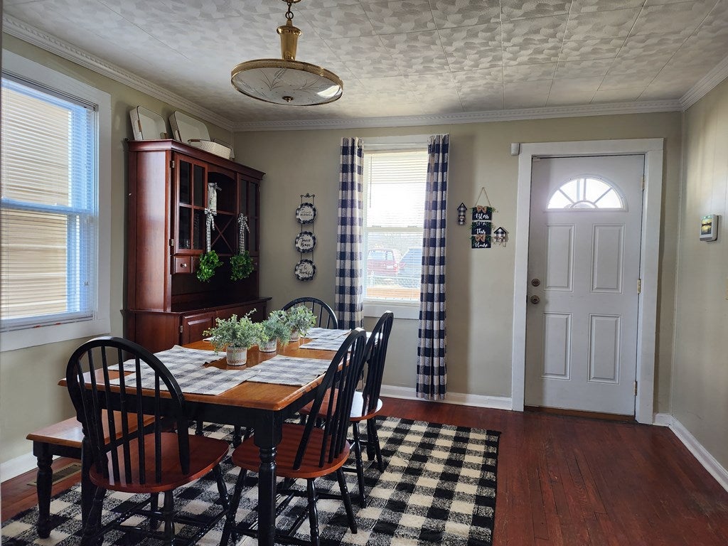 203 Youngs Road Raven, VA 24639 - Photo 14 of 43 Gallery Image 14