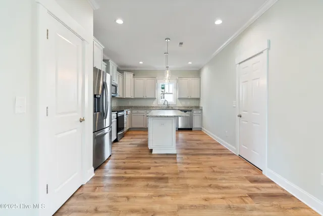 $475,000 | 108 North Lamplighters Walk, Hampstead, NC 28443