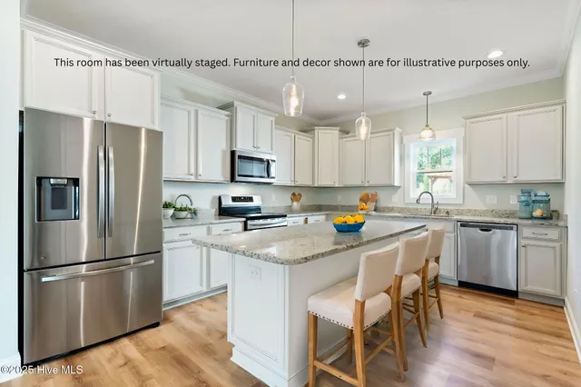 $475,000 | 108 North Lamplighters Walk, Hampstead, NC 28443