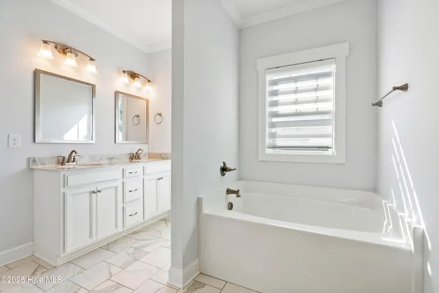 $475,000 | 108 North Lamplighters Walk, Hampstead, NC 28443