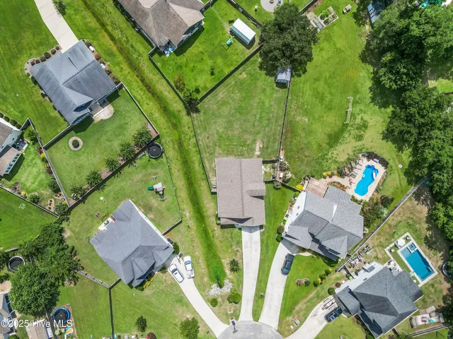 $475,000 | 108 North Lamplighters Walk, Hampstead, NC 28443