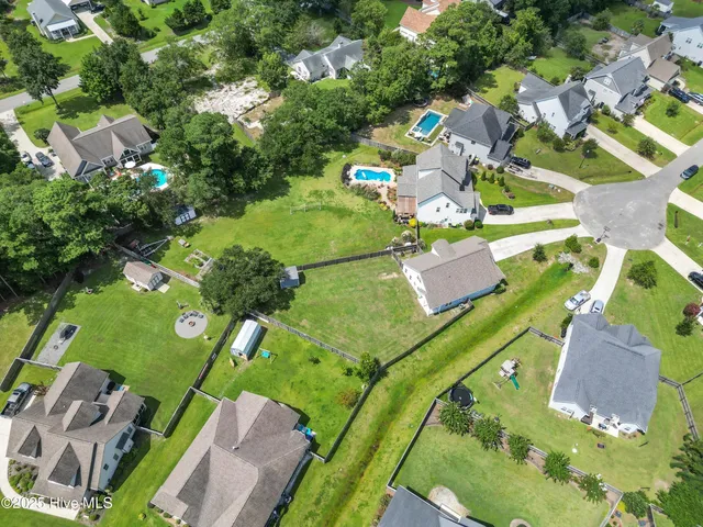 $475,000 | 108 North Lamplighters Walk, Hampstead, NC 28443