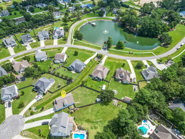 $475,000 | 108 North Lamplighters Walk, Hampstead, NC 28443