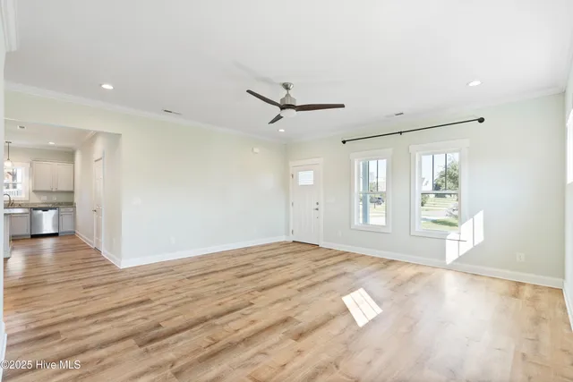 $475,000 | 108 North Lamplighters Walk, Hampstead, NC 28443