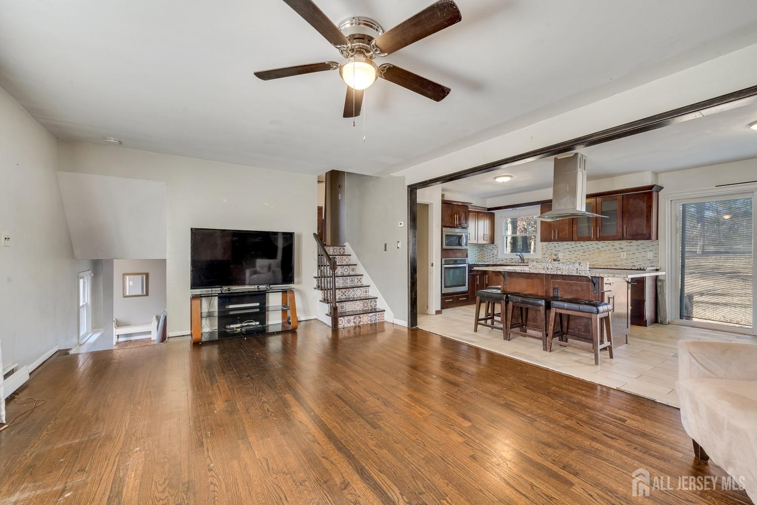 310 Overbrook Road Piscataway, NJ 08854 - Photo 13 of 29 Gallery Image 13
