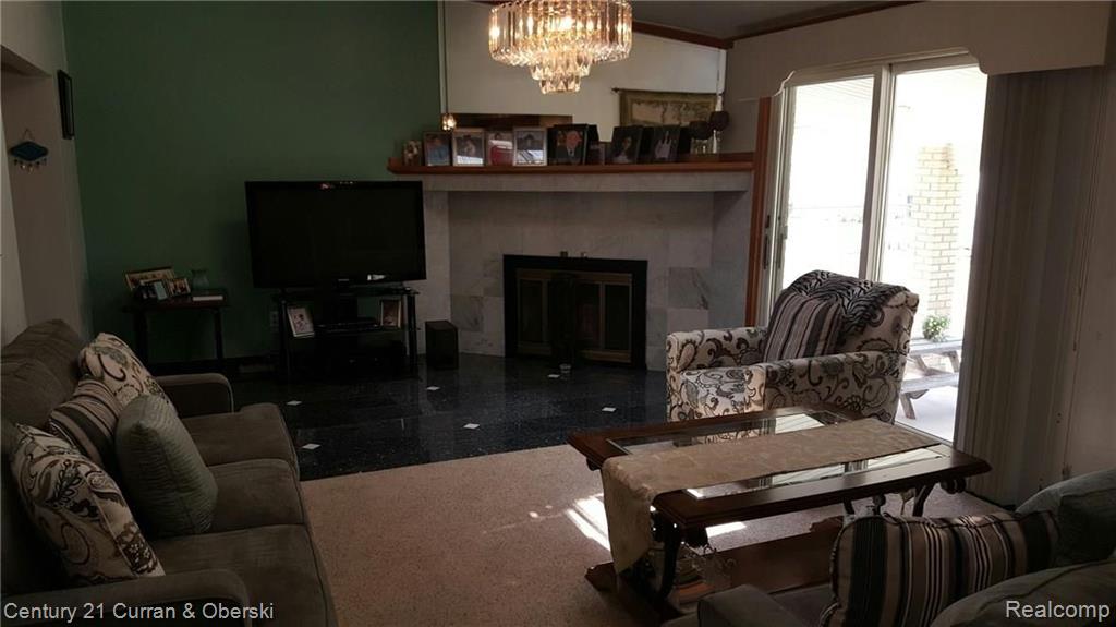 6473 Chase Road Dearborn, MI 48126 - Photo 18 of 36 Gallery Image 18