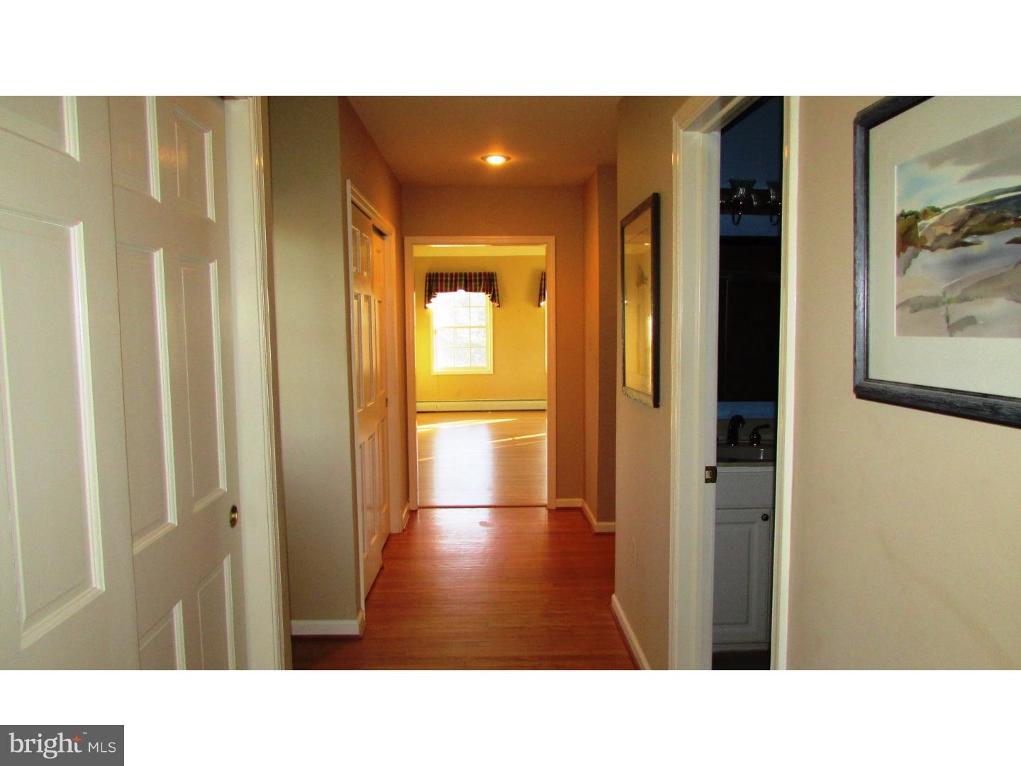 750 Bair Road Berwyn, PA 19312 - Photo 17 of 24 Hallway