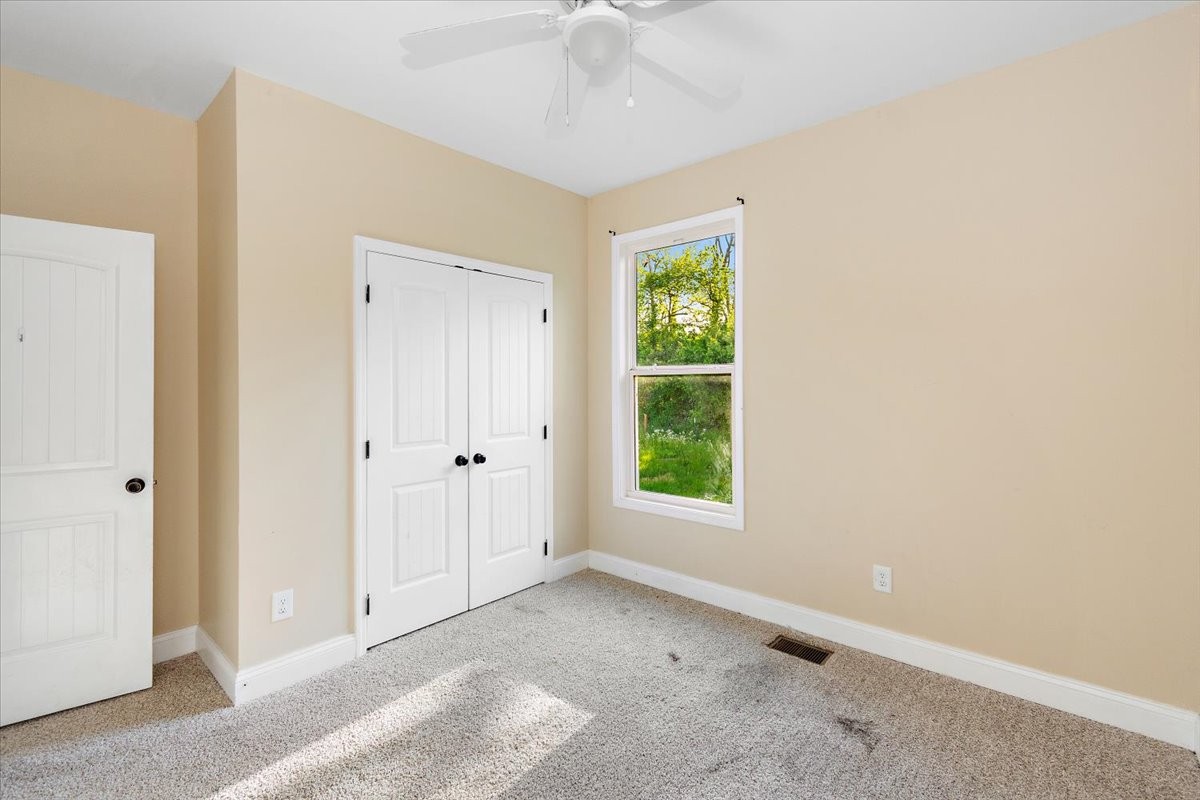 118 East Biggs Road Portland, TN 37148 - Photo 14 of 26 a view of an empty room with a window