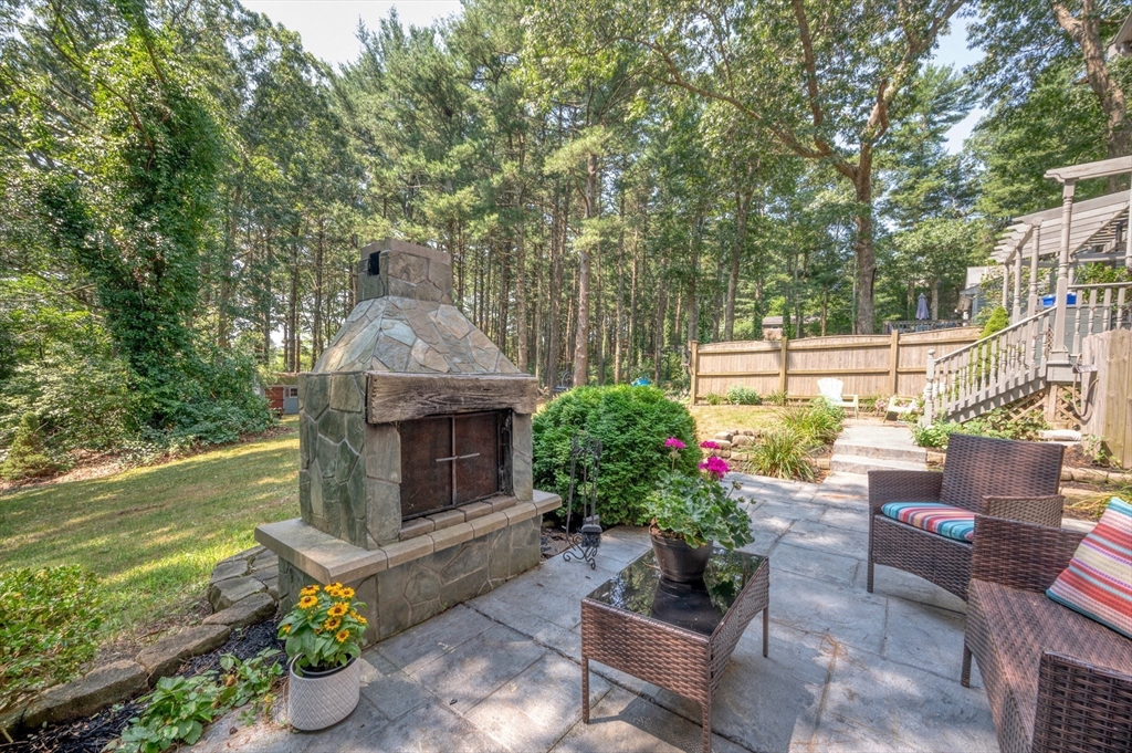 56 Musket Road Plymouth, MA 02360 - Photo 2 of 40 Gallery Image 2