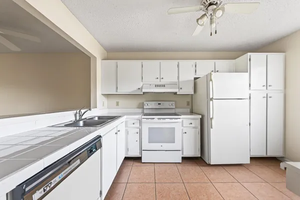 $2,200 | 108 Pinewood Court, Jupiter, FL 33458