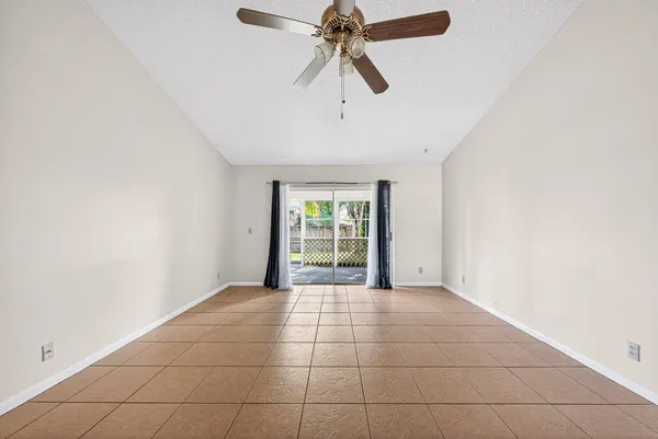 $2,200 | 108 Pinewood Court, Jupiter, FL 33458